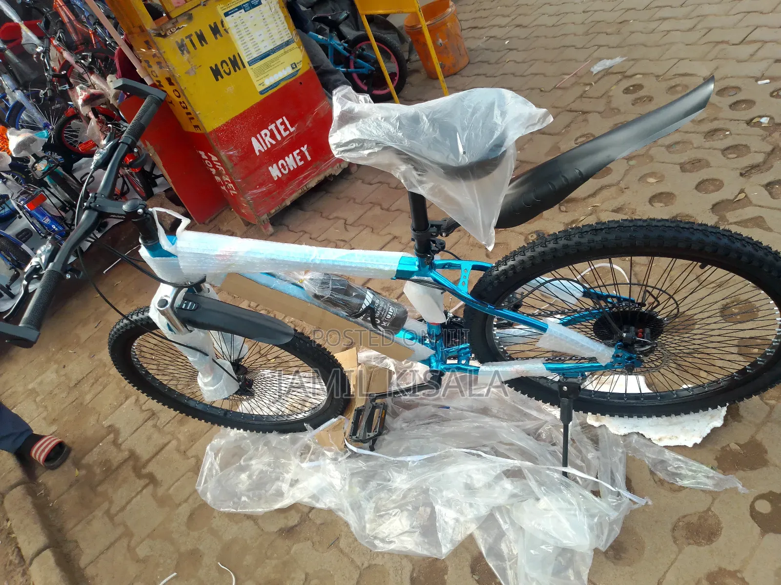 Awa Adults Bike