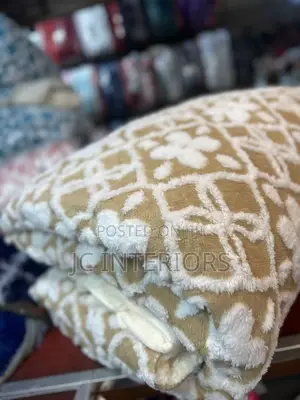 Duvet - Velvet, Woolen , Soft - 4pc