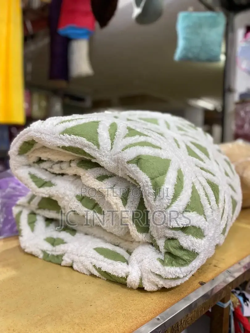 Duvet - Velvet, Woolen , Soft - 4pc