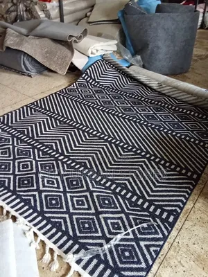 Black Color Center Rugs