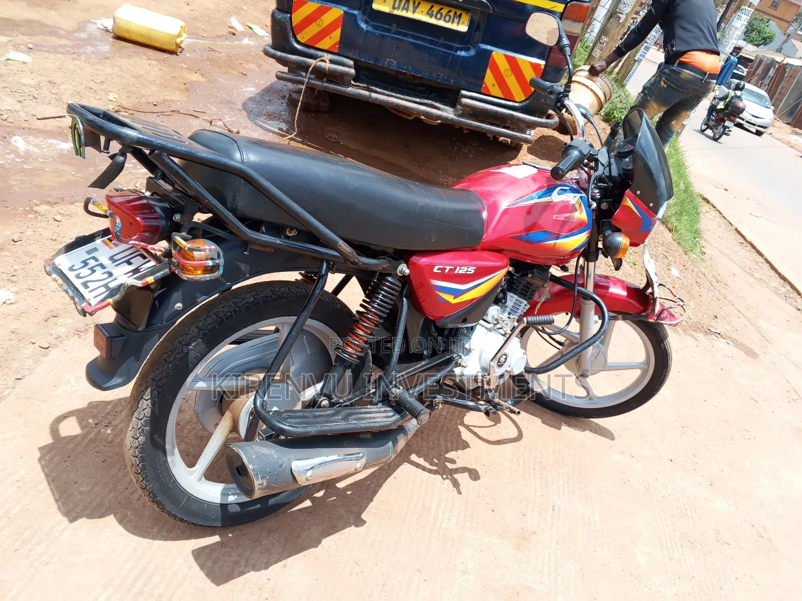 Bajaj Boxer 125 2019 Red