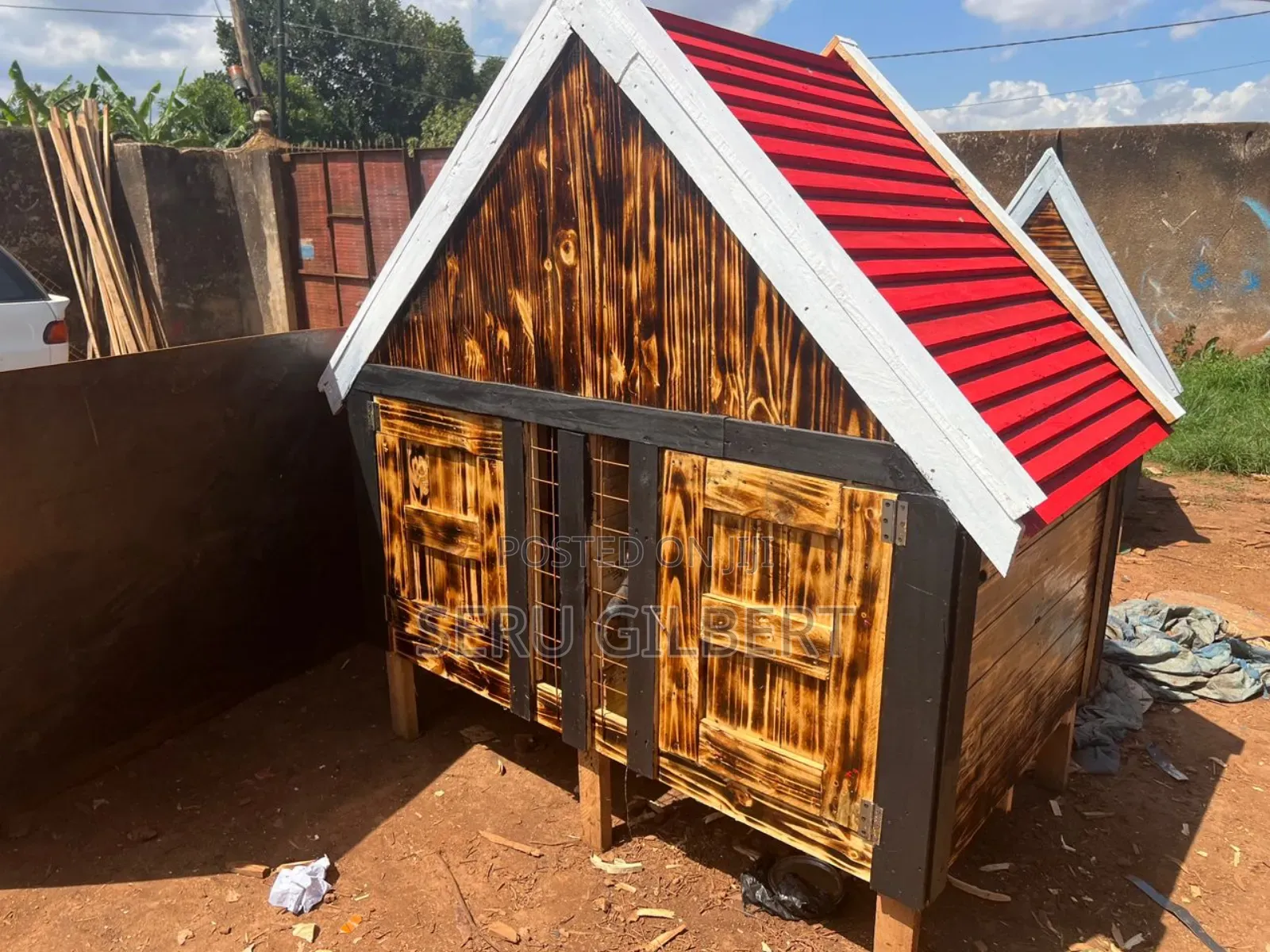 Twoo in 1 Dog House
