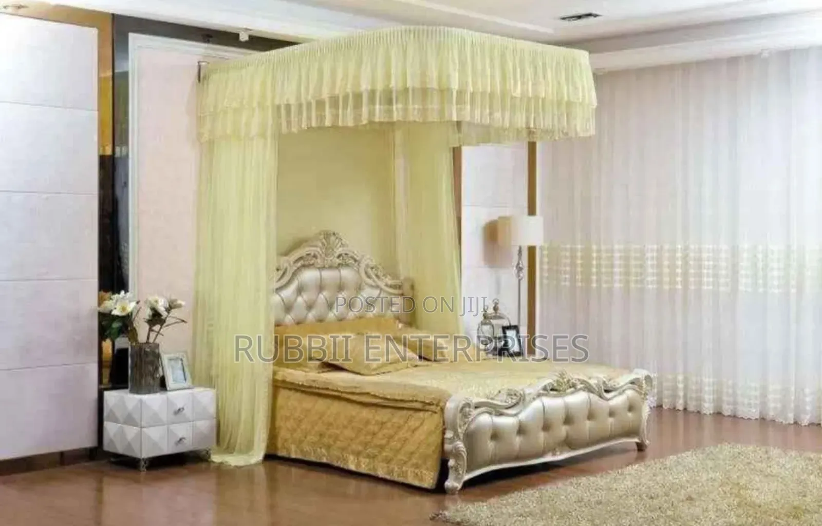 Wall Mount Rail Net ~ Cream