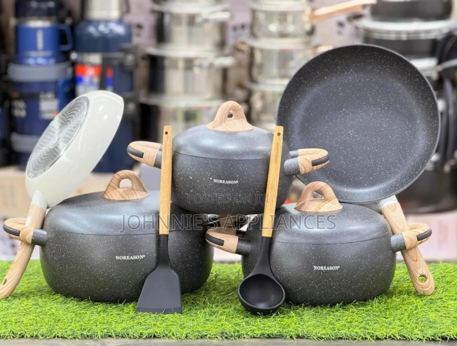 10-Piece Granite Nonstick Cookware Set With Frying Pan, Lids Wooden