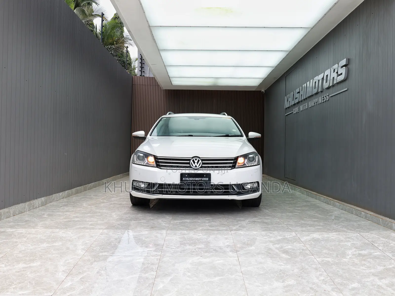 Volkswagen Passat 2012 White