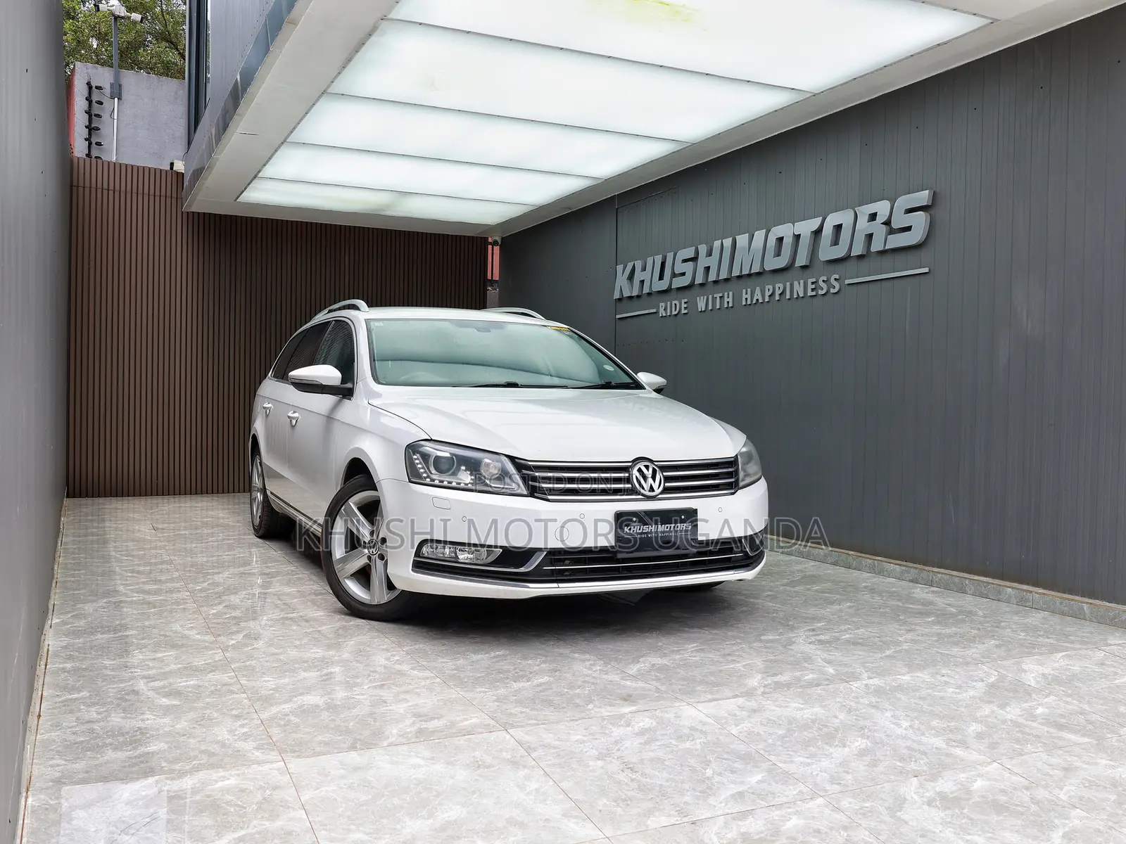 Volkswagen Passat 2012 White