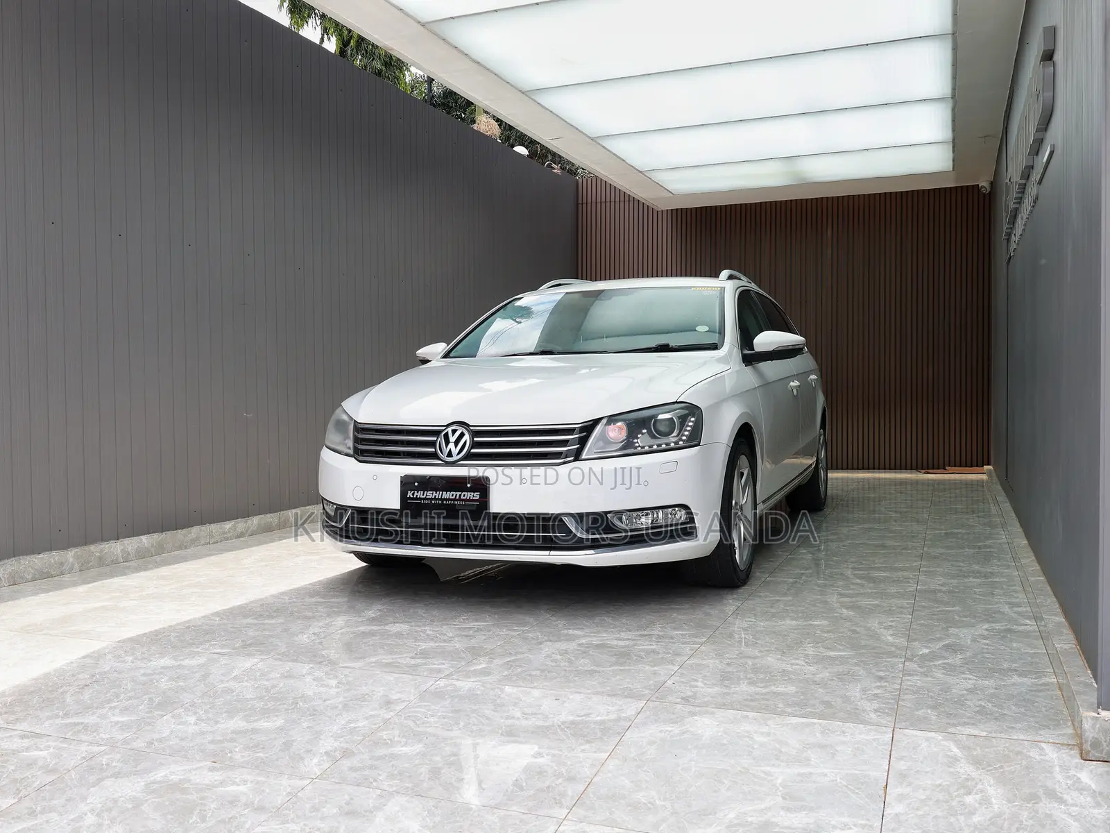 Volkswagen Passat 2012 White