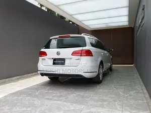 Volkswagen Passat 2012 White