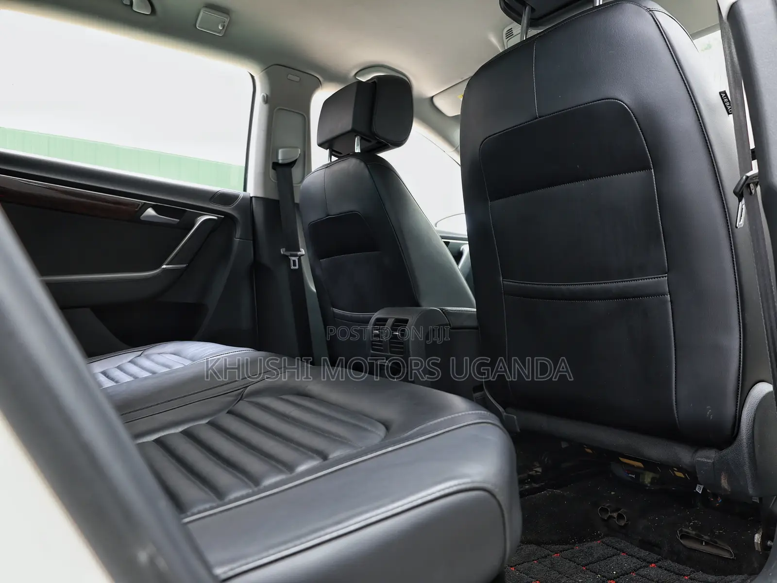 Volkswagen Passat 2012 White