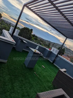 Upper Balcony Grass Carpet Use