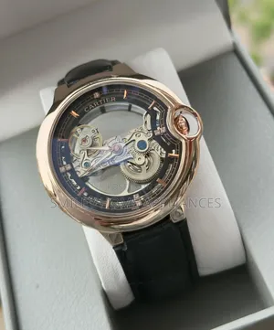 Men's Authentic Cartier Black Leather Strapped Wrist Time Piece