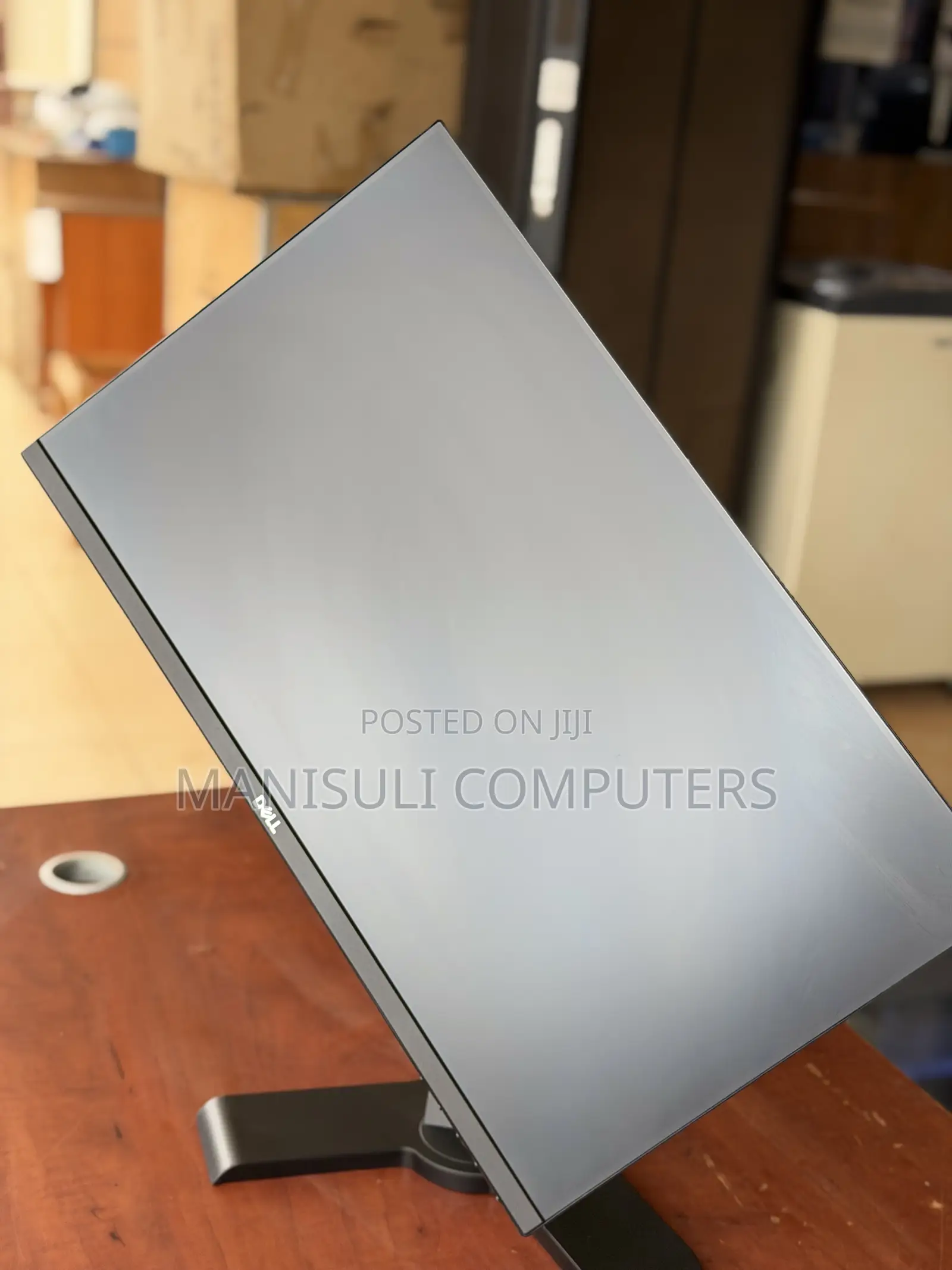 Dell 24.7 Inch Screen Ips
