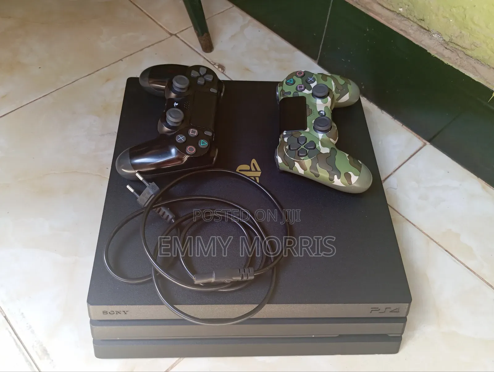 Playstation 4 Pro. Ps4 Pro. Chipped, 16 Heavy Games, 2 Controllers