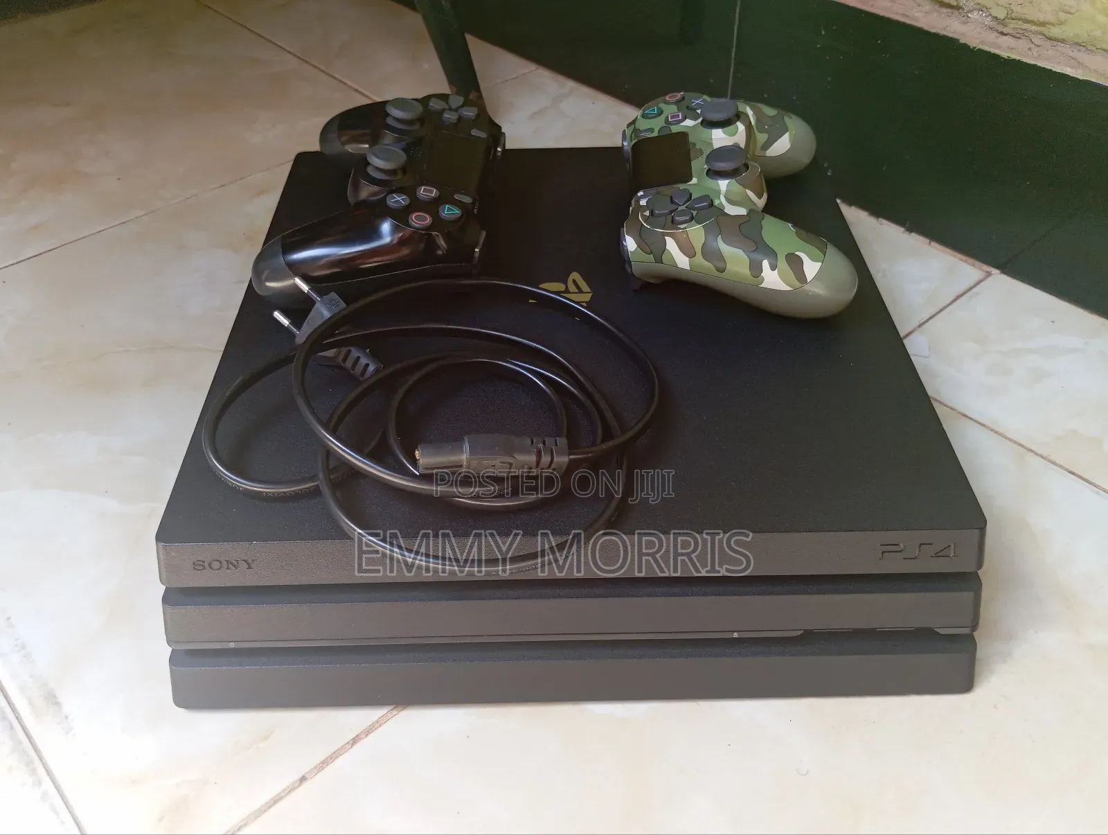 Playstation 4 Pro. Ps4 Pro. Chipped, 16 Heavy Games, 2 Controllers