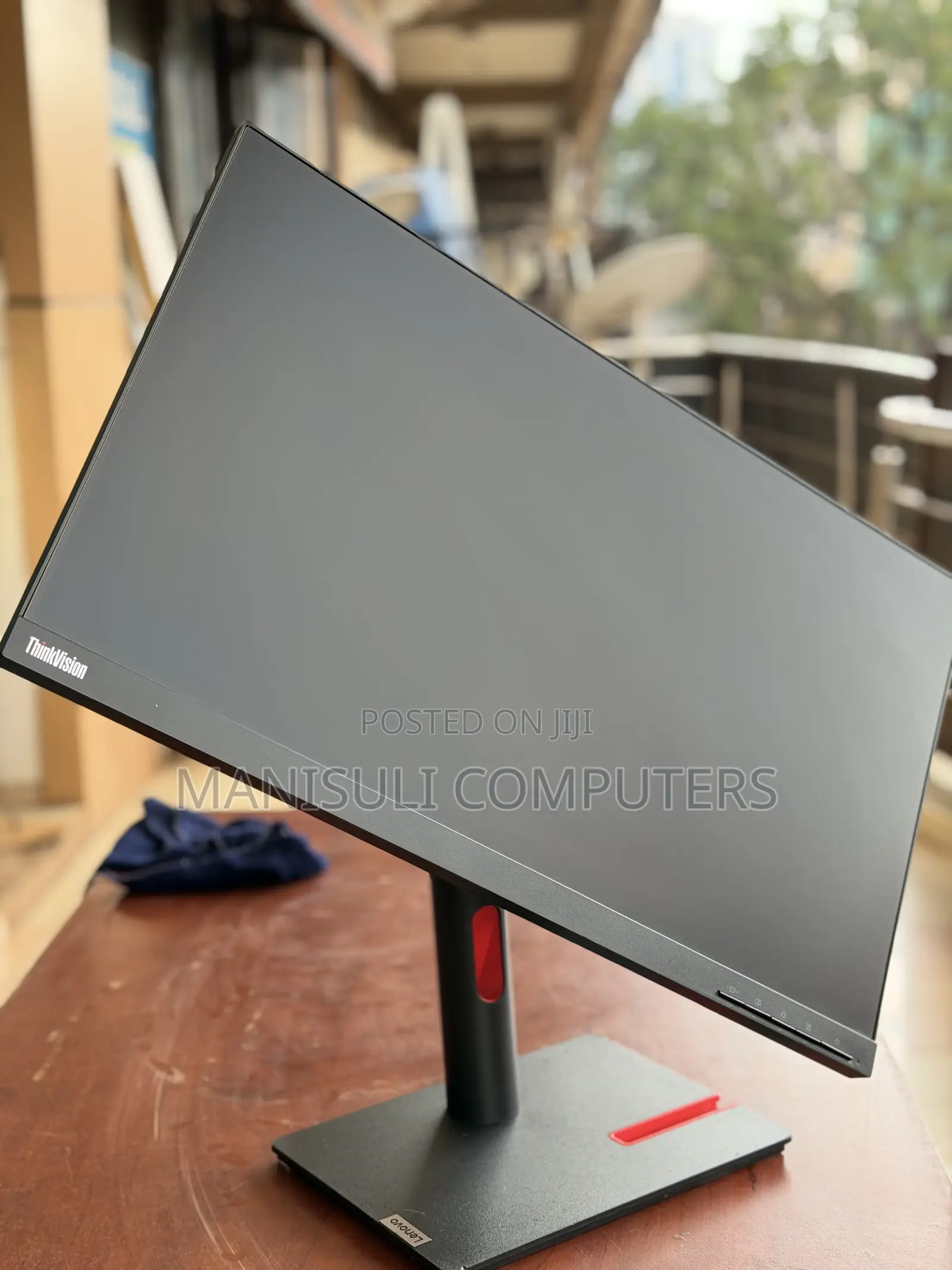 Lenovo Ips 24.6 Inch