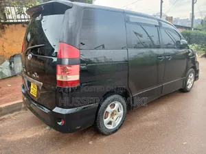 Toyota Noah 2006 Black