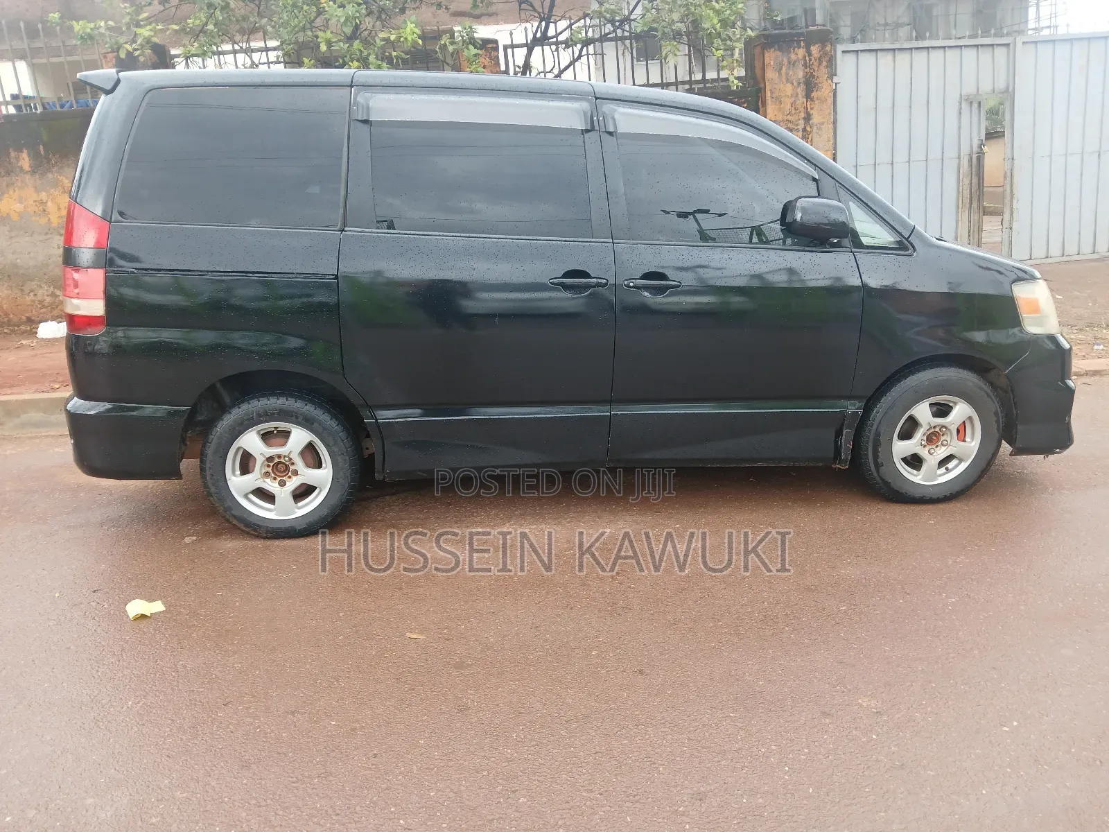 Toyota Noah 2006 Black
