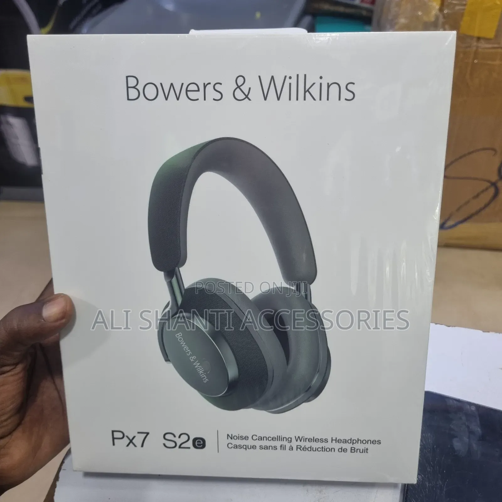 Bowers and Wilkins Px7 Wireless Headphone S2e