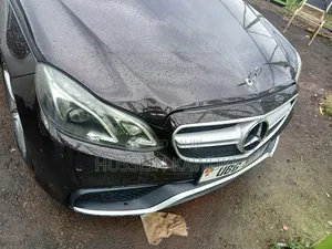 Mercedes-Benz E300 2015 Gray