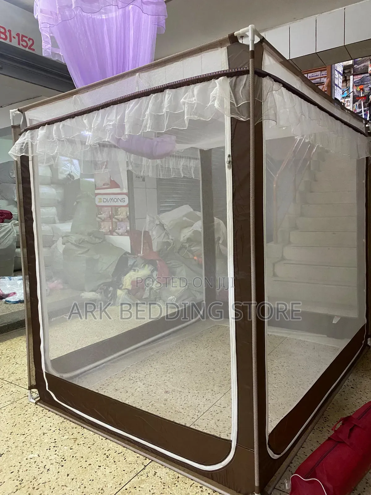 Brown Lining Zipbox Net