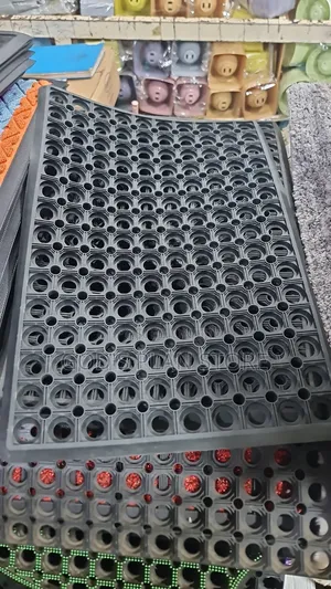 Hollowed Rubber Doormat Rubber Doormat