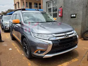 Mitsubishi Outlander 2017 Gray