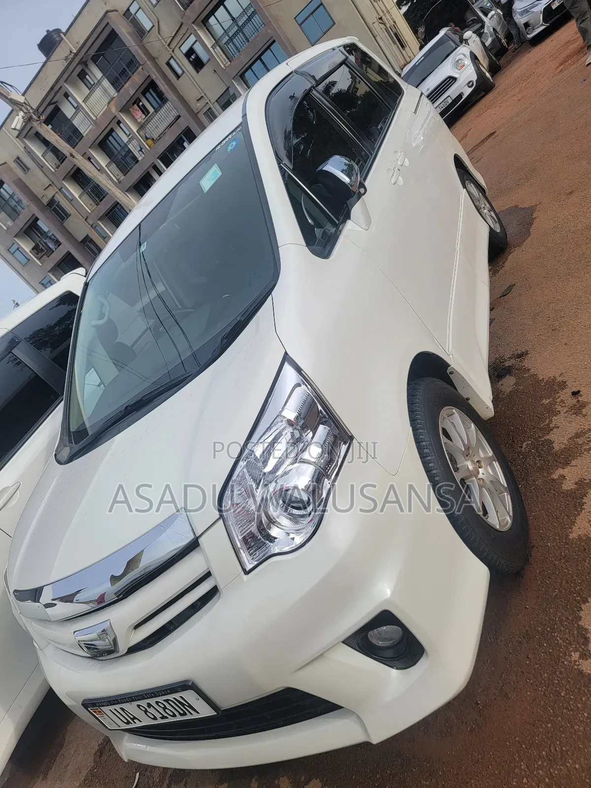 Toyota Noah 2012 White