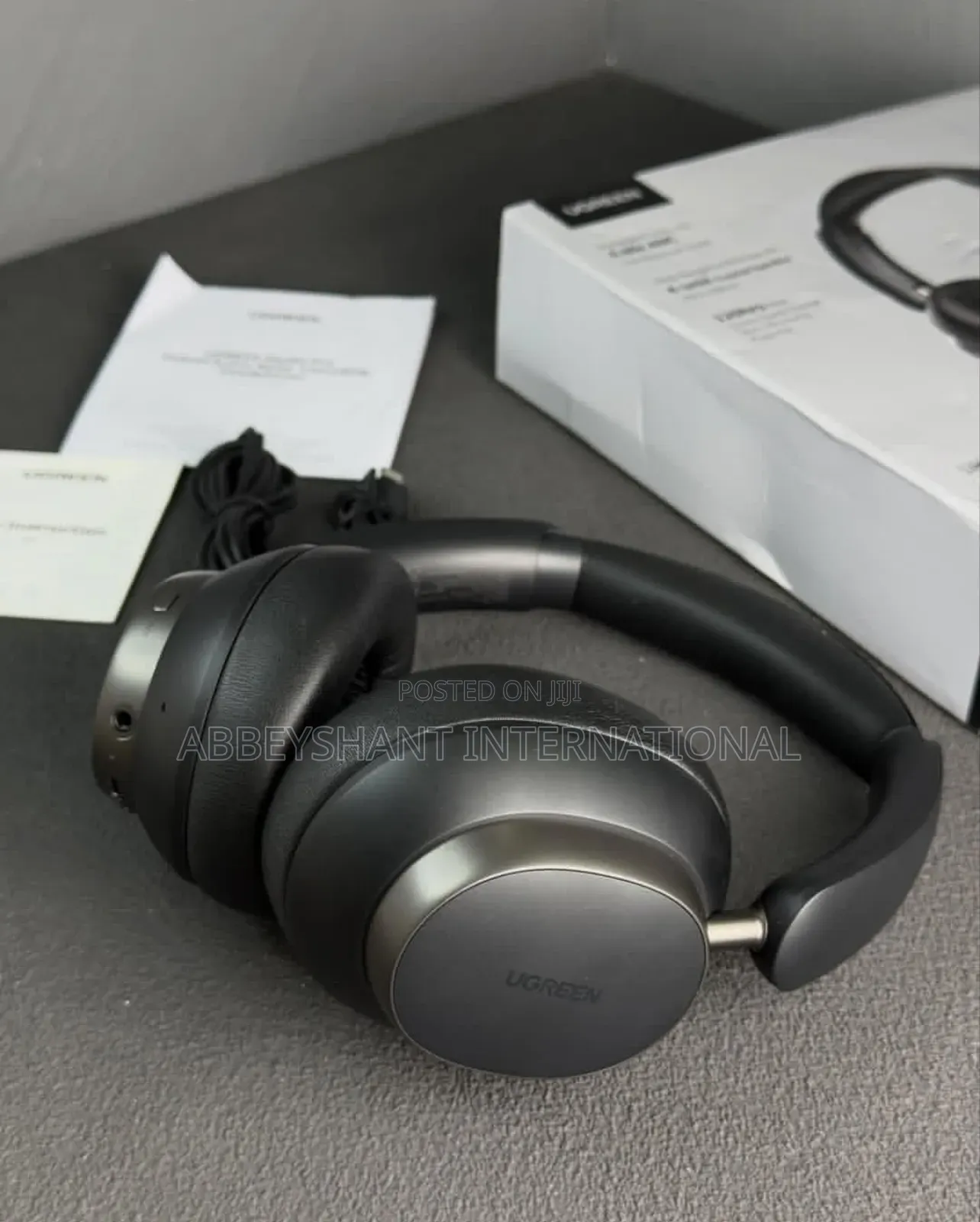 Studio Pro Hybrid Active Noise-Cancelling Headphones (Model Hp206).