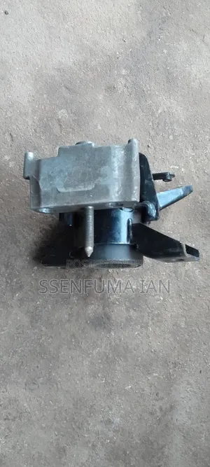 Van Guard Engine Mounting