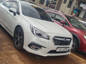 Subaru Legacy 2018 White