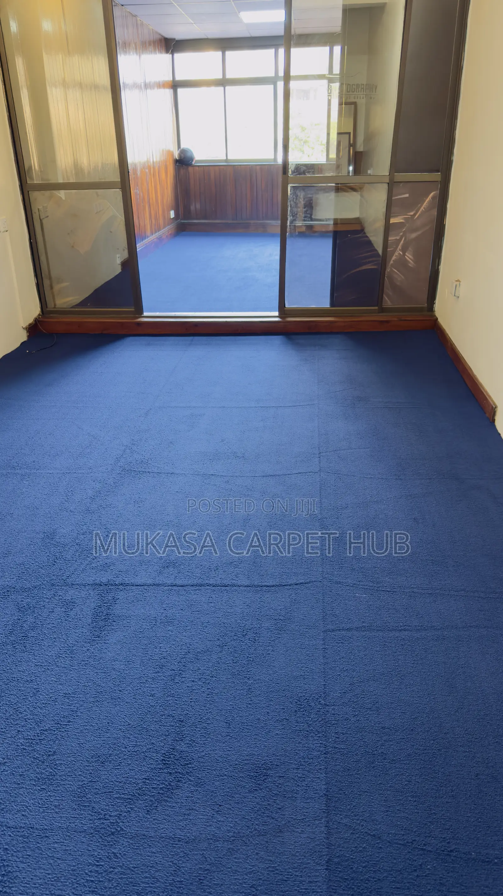 Luxury Blue Wool Carpet – Wall to Wall Soft Flooring