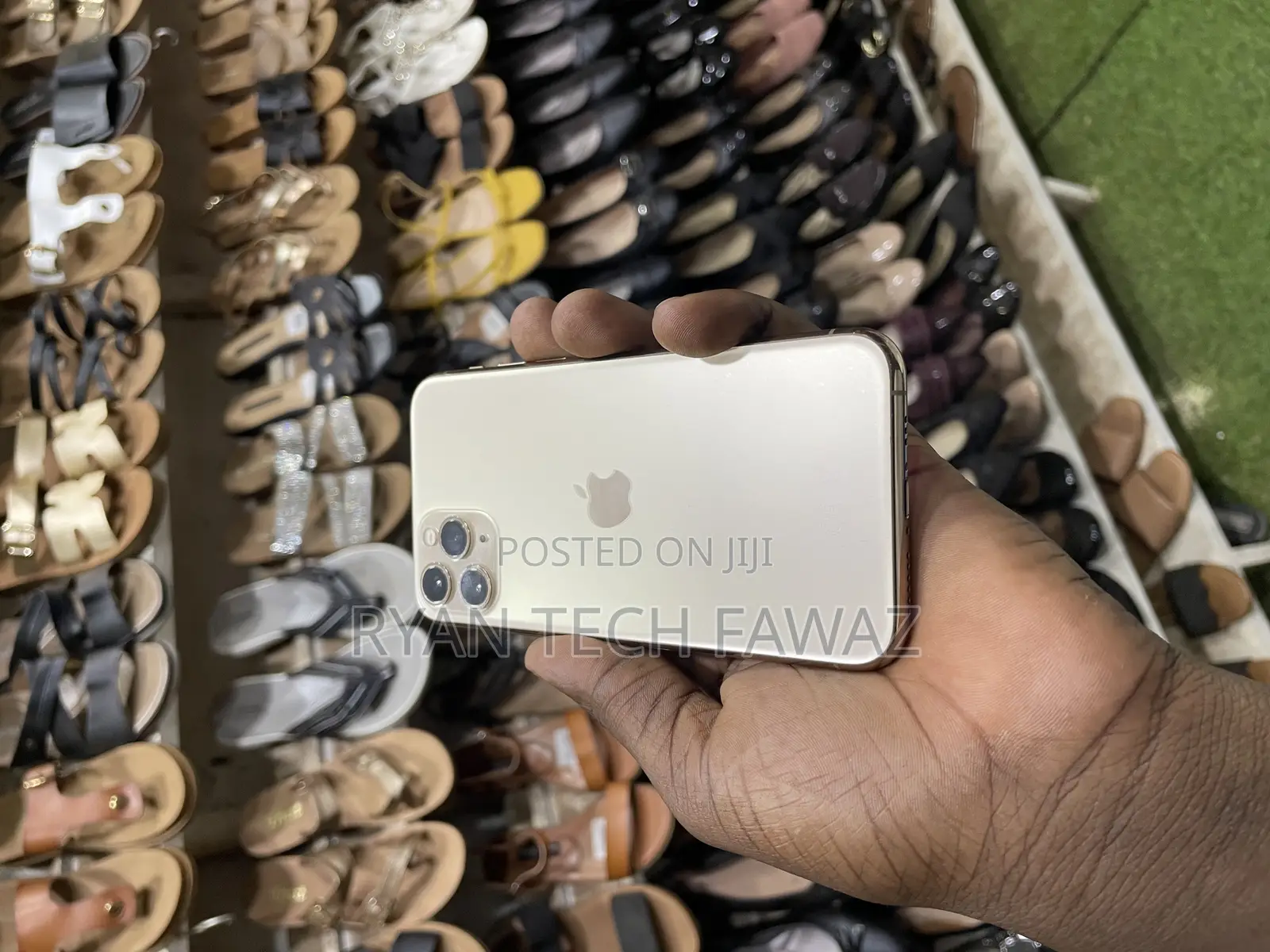 Apple iPhone 11 Pro 64 GB Gold