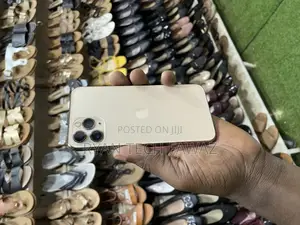 Apple iPhone 11 Pro 64 GB Gold