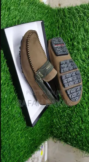 Original Classic Clarks Casual Leather Moccasins