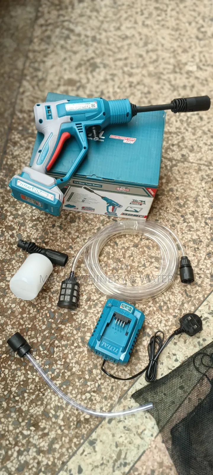 Portable Cordless Pressure Washer / Car Washer