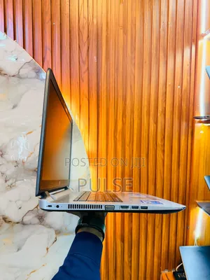 Laptop HP ProBook 470 G3 8GB Intel Core i5 SSD 1T