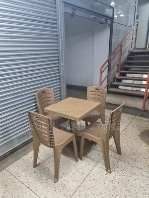 Compost Plastic Table and Chairs Compost Plastic Table and Chairs