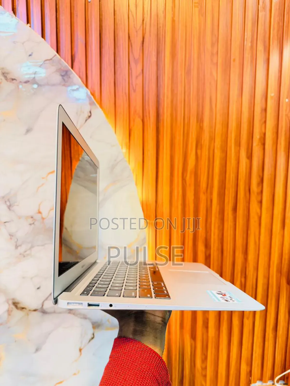 Laptop Apple MacBook Air 2015 8GB Intel Core i5 SSD 256GB