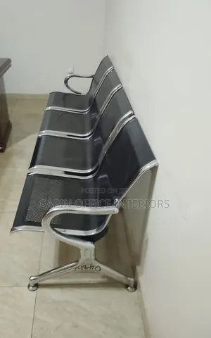 4 Seater Waiting Chair, Made of Steel