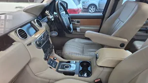 Land Rover Discovery 2013 Black