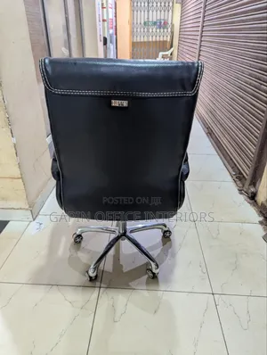 Office Chair With Fixed Armrets for Support and Adjustable Height
