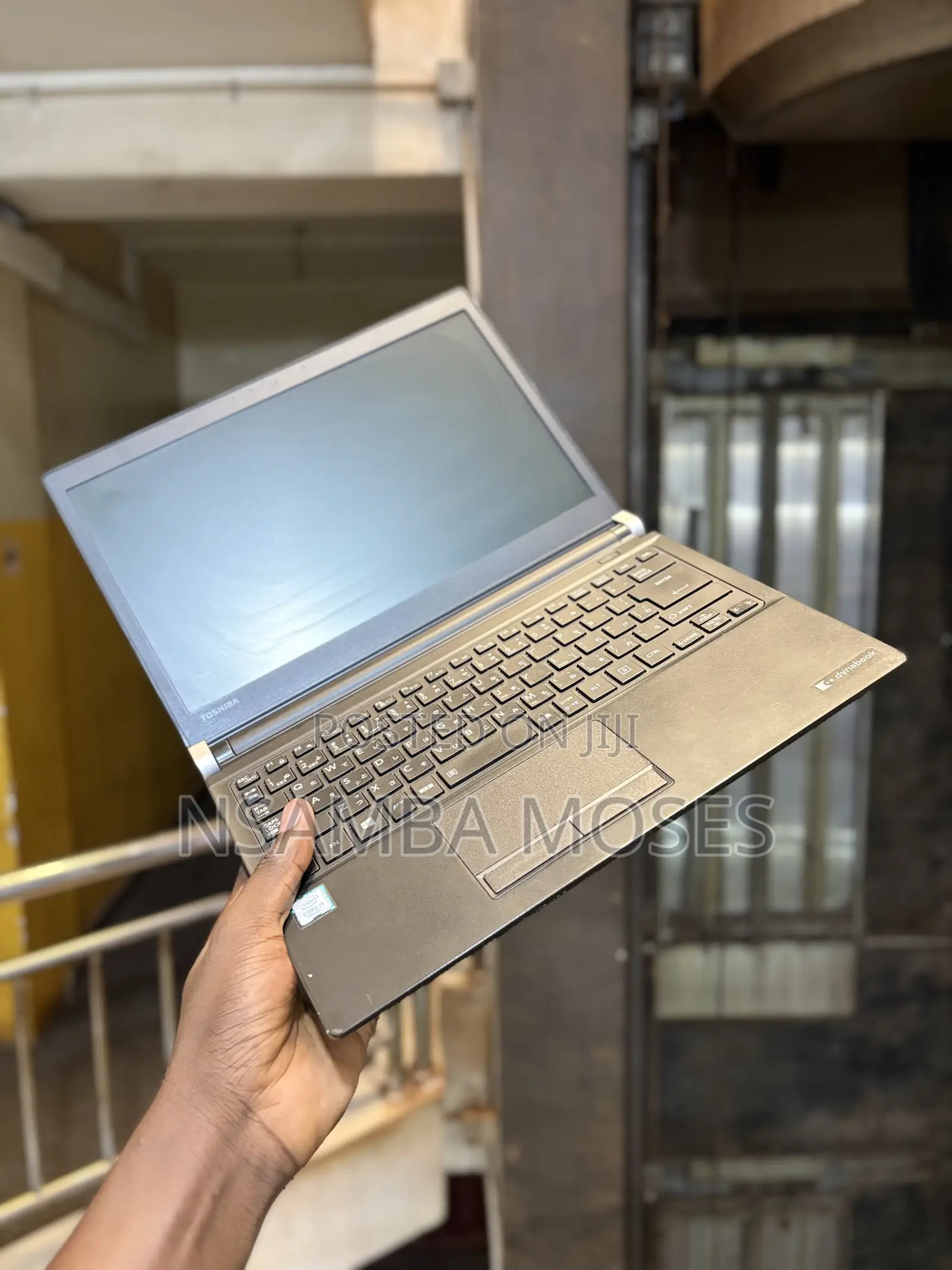 Laptop Toshiba Dynabook R634/M 8GB Intel Core i5 SSD 256GB