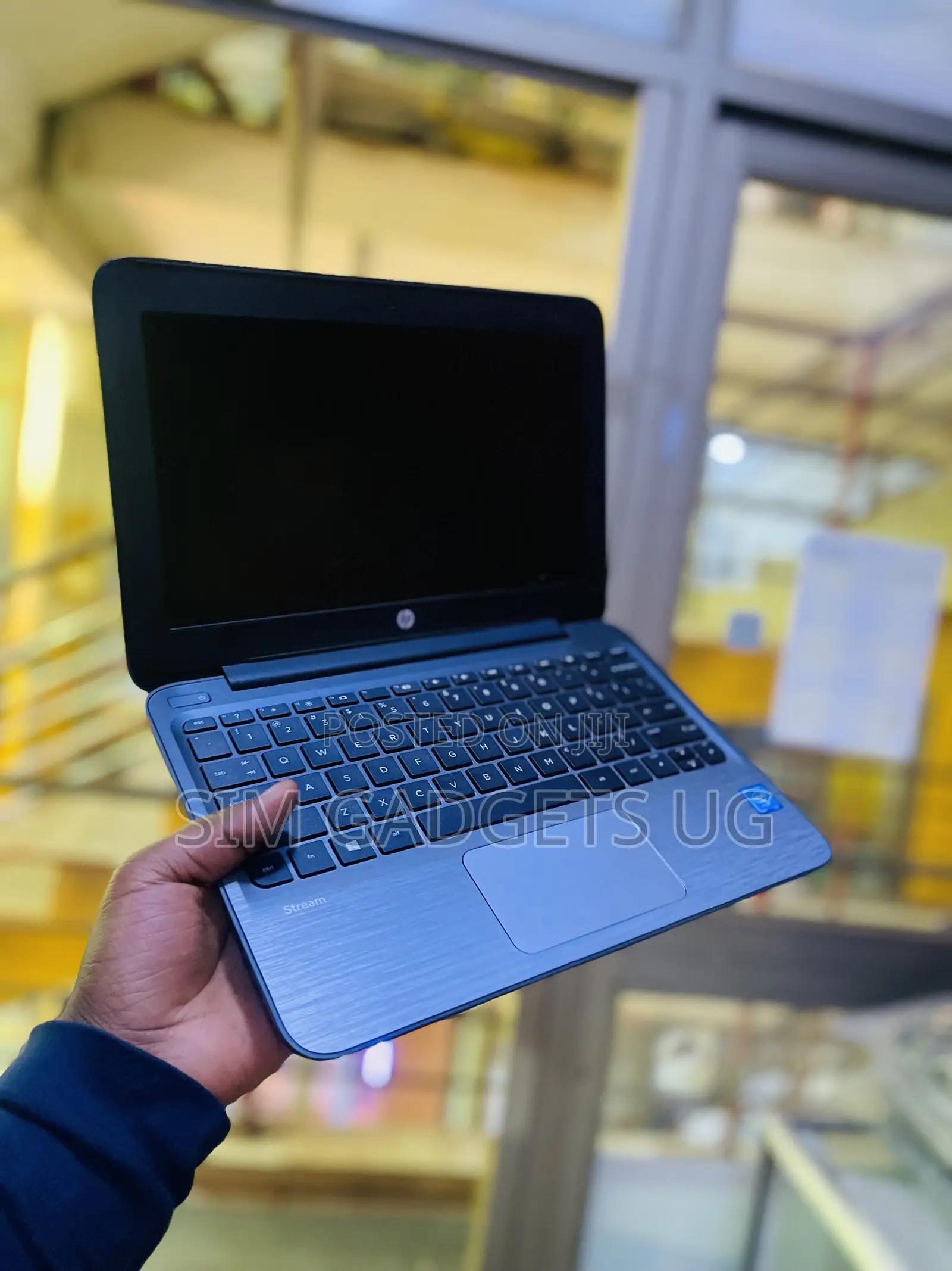 Laptop HP 4GB Intel Celeron SSD 60GB