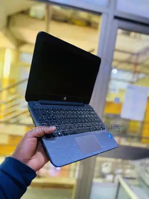 Laptop HP 4GB Intel Celeron SSD 60GB