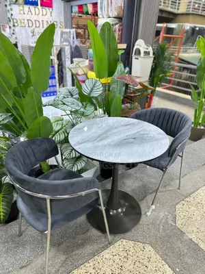 Stylish Marble Effect Round Coffee Table Black Coated Legs Diningtable