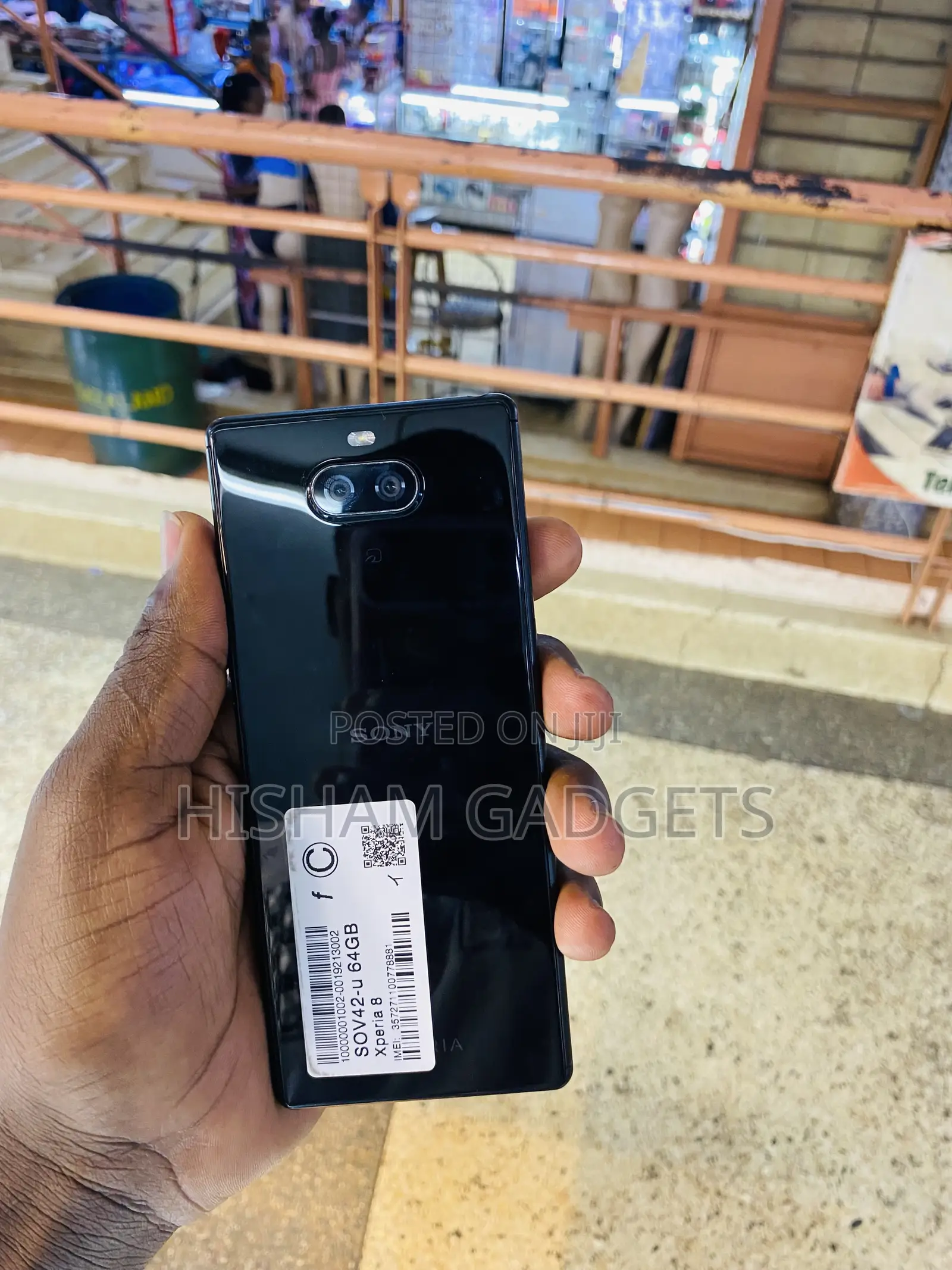 Sony Xperia 8 SOV42 64 GB Black
