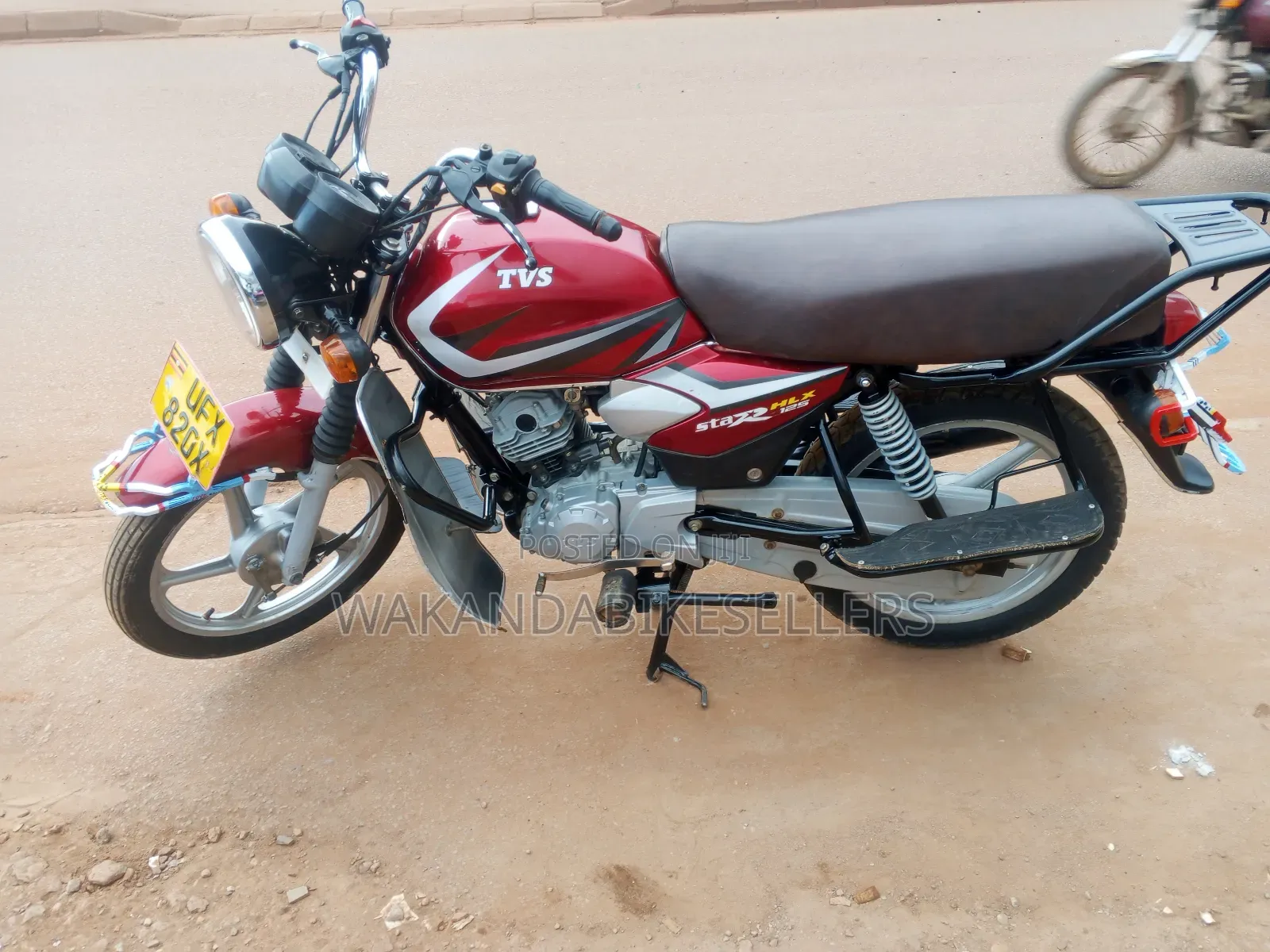 TVS HLX 125 2023 Red