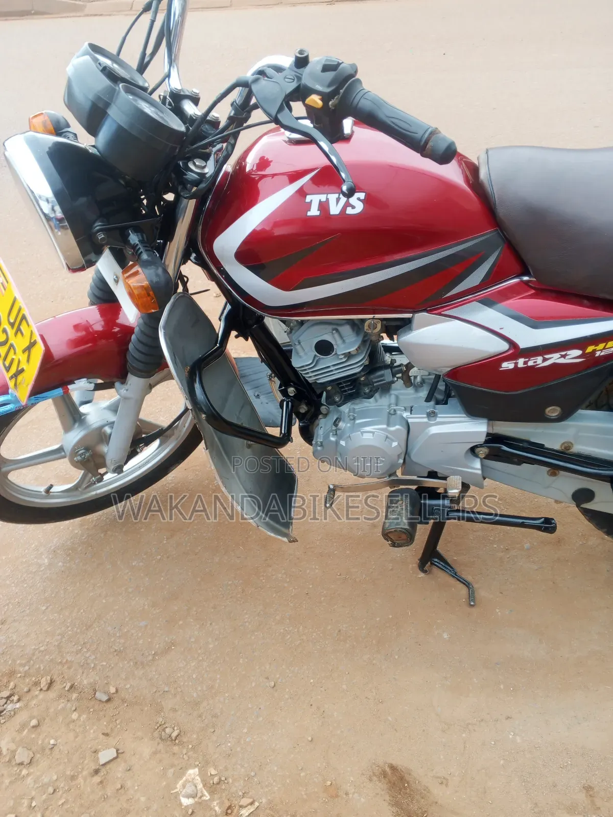 TVS HLX 125 2023 Red