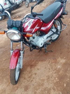 Bajaj CT 110X 2023 Red