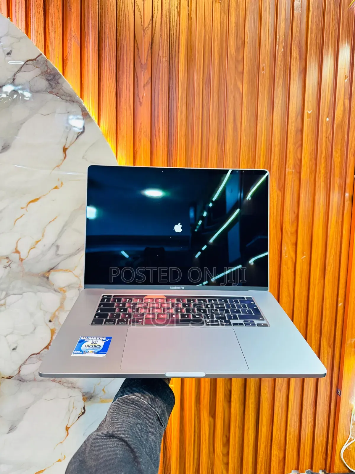 Laptop Apple MacBook Pro 2019 32GB Intel Core i9 SSD 1T